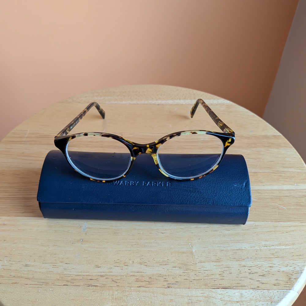 Warby Parker Eyeglasses With Case. Farris 197 50-18-140 Tortoise